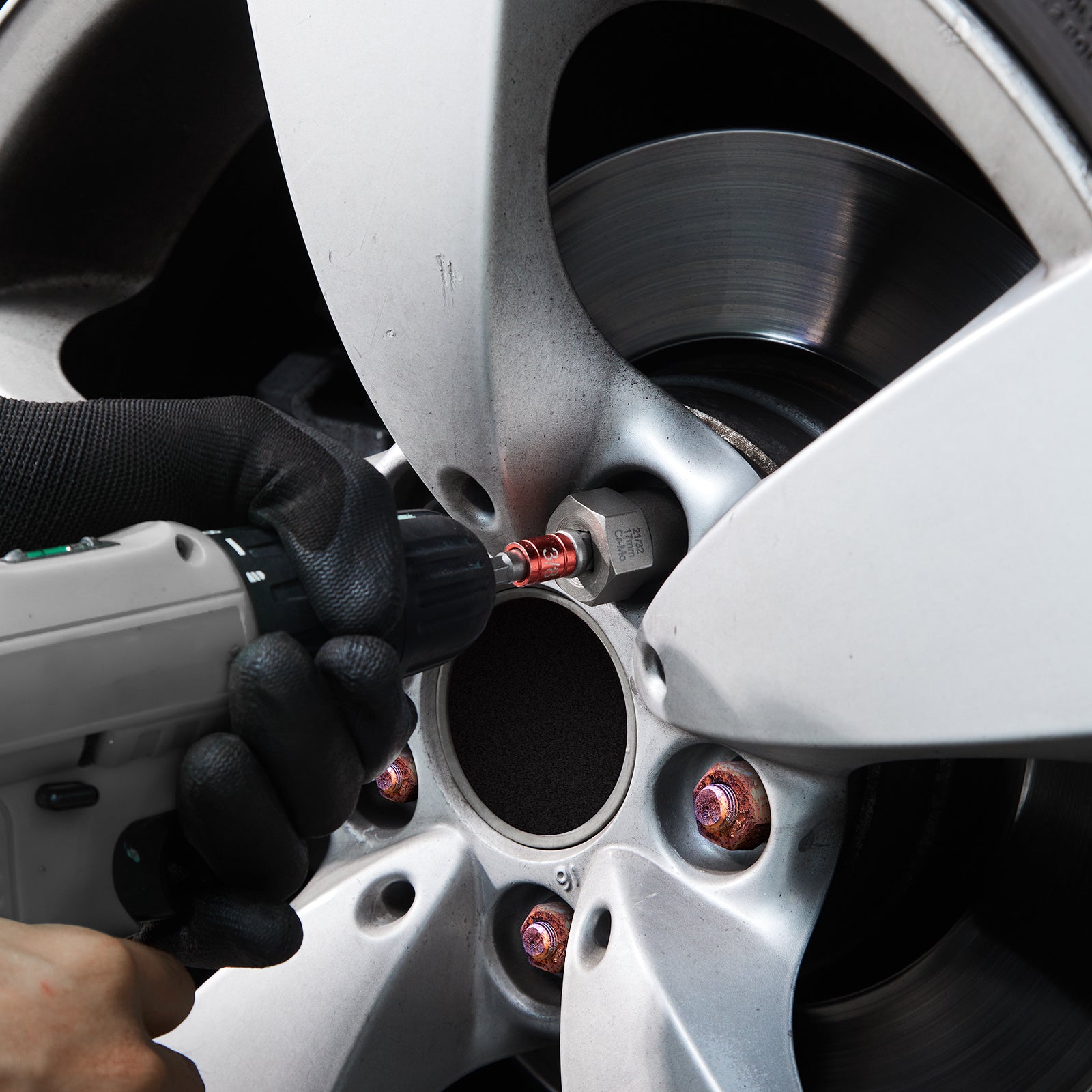 VEVOR 29-Piece Bolt & Nut Extractor Set, CR-MO Steel, 6–10mm with Case