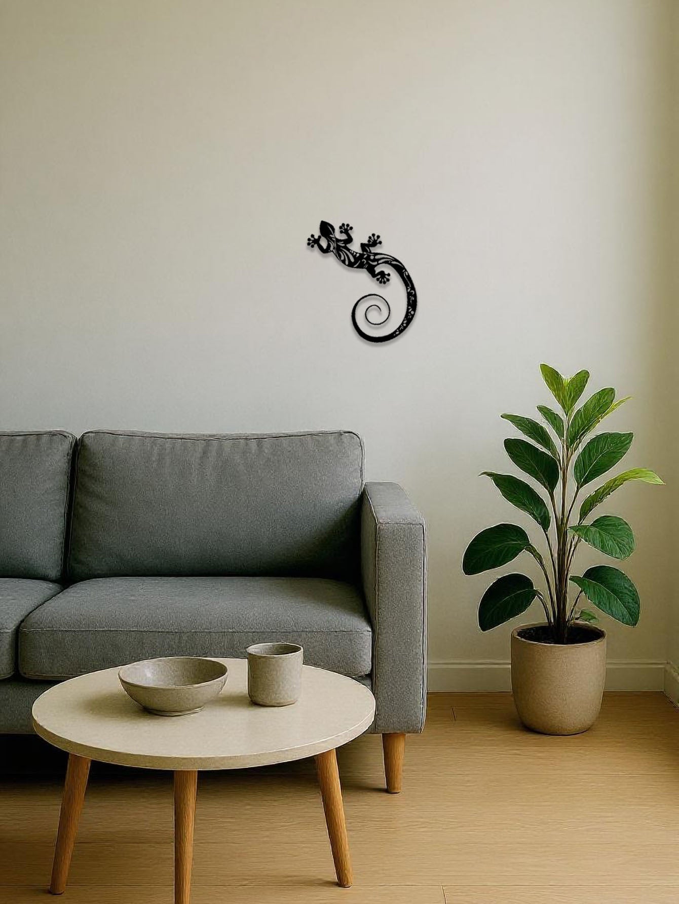 Unique Gecko Wall Art — Hanging Decoration Designed For Personalized Spaces
