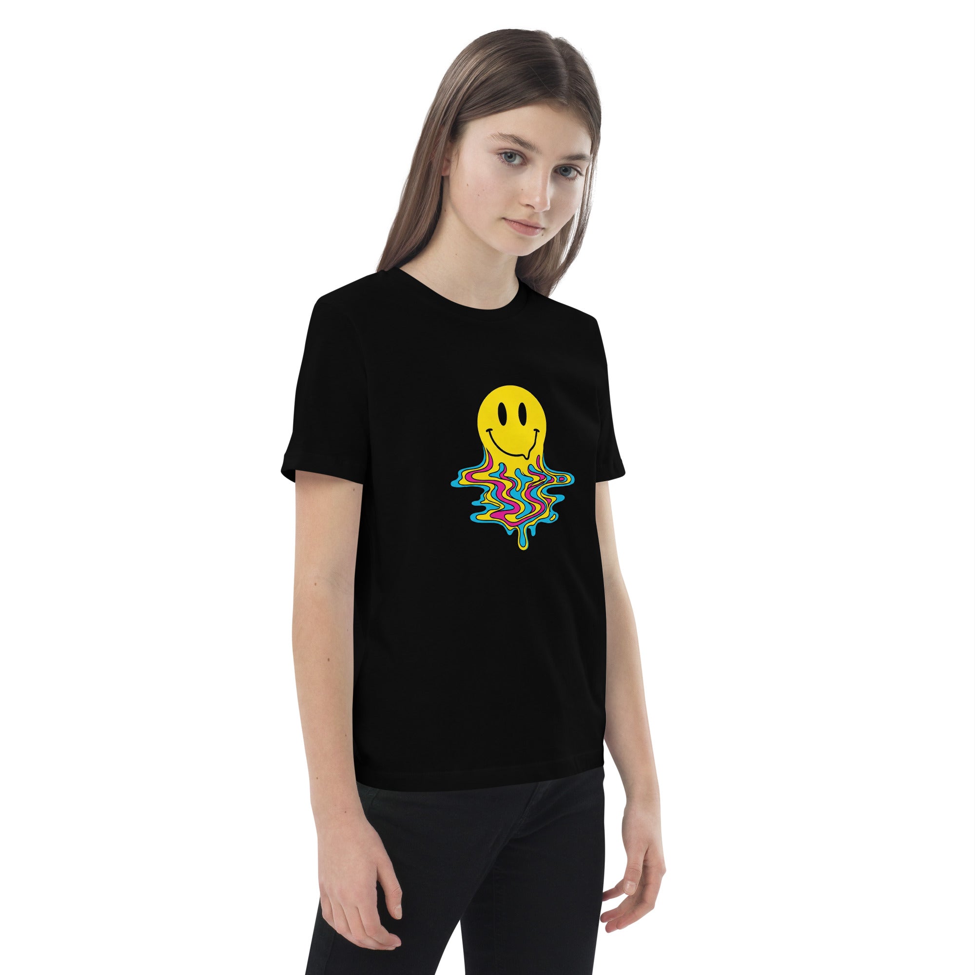 This Coocosh t-shirt boasts an eye-catching melting smiley face, crafted from organic cotton, in bright yellow for kids, ideal for adventurous days.