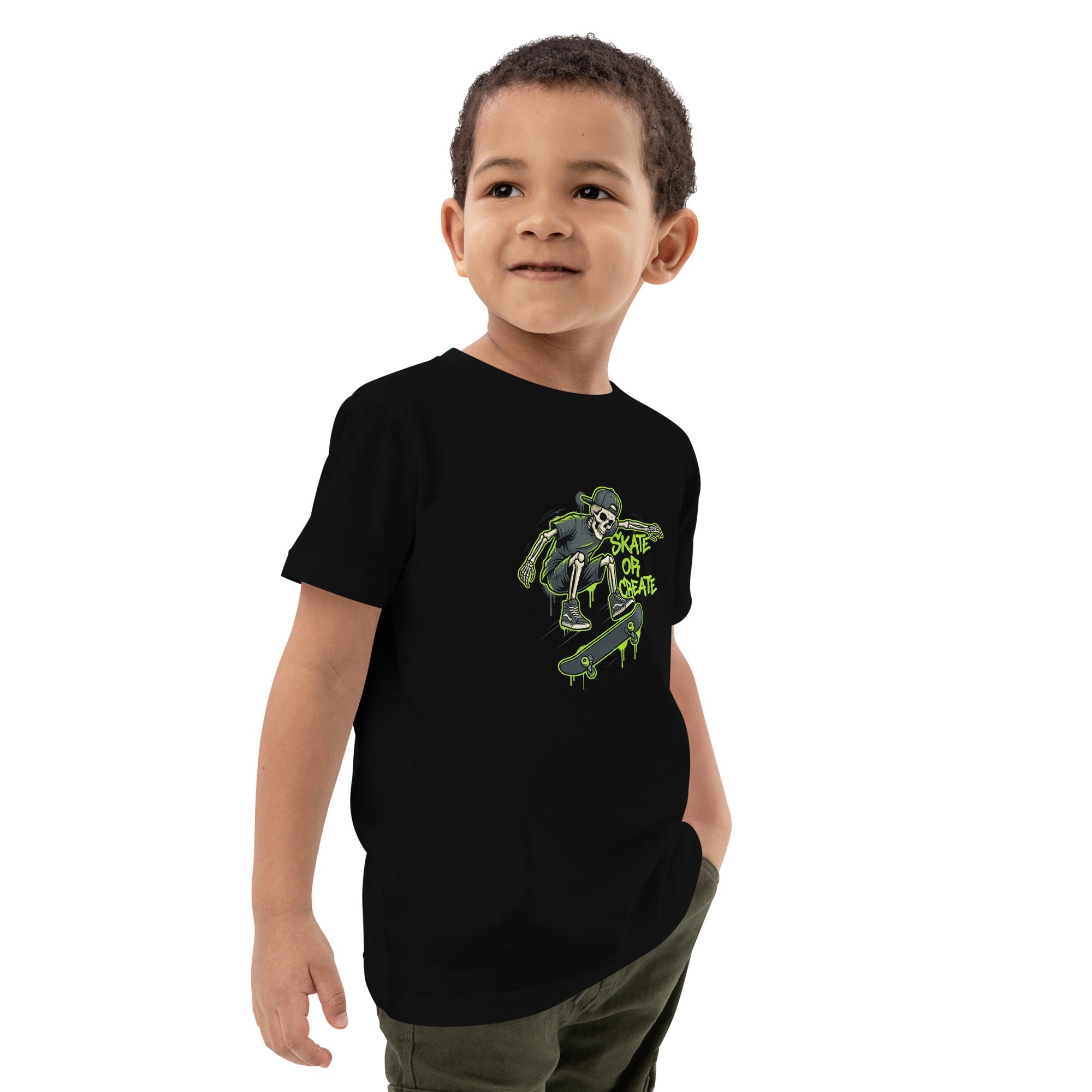 Coocosh's graffiti-inspired kids t-shirt, crafted from organic cotton, in a lively green hue. Ideal for skateboarding kids with style.